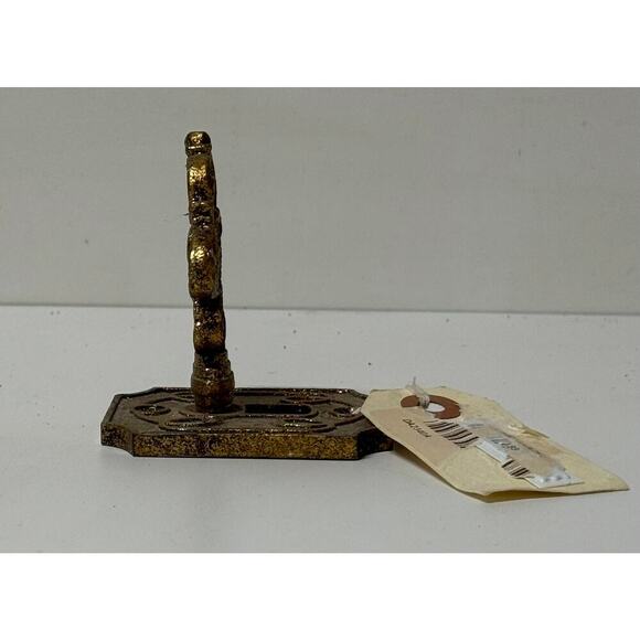 Victorian Style Keyhole Escutcheon - kk523 - Picture 3 of 5